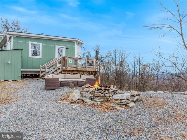 288 BLUMB LN, Great Cacapon, WV 25422