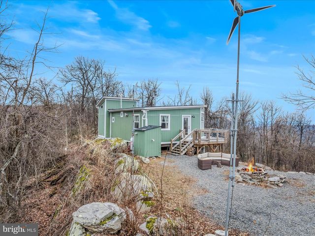 288 BLUMB LN, Great Cacapon, WV 25422