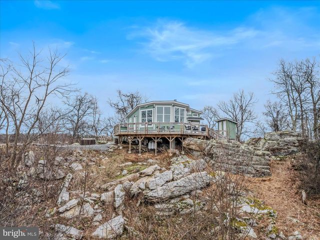 288 BLUMB LN, Great Cacapon, WV 25422