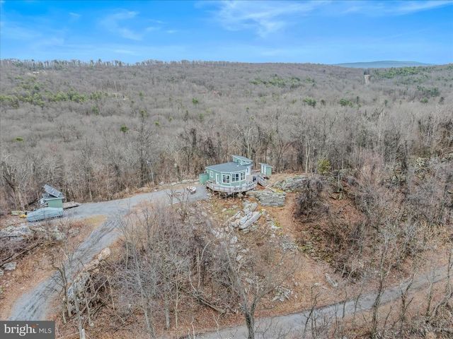 288 BLUMB LN, Great Cacapon, WV 25422