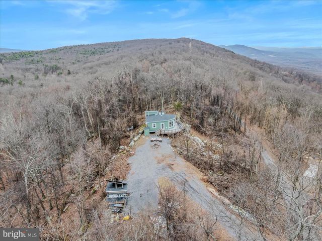 288 BLUMB LN, Great Cacapon, WV 25422