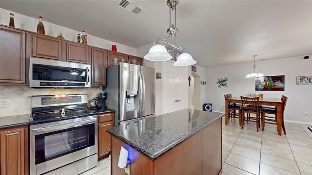 827 Heatherwood Drive, Wylie, TX 75098