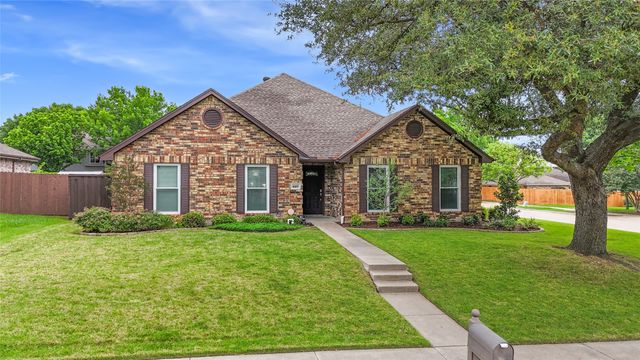 827 Heatherwood Drive, Wylie, TX 75098