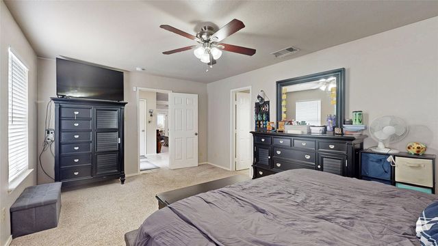 827 Heatherwood Drive, Wylie, TX 75098