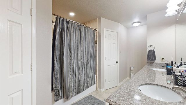 827 Heatherwood Drive, Wylie, TX 75098