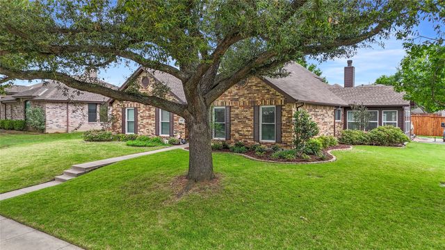 827 Heatherwood Drive, Wylie, TX 75098