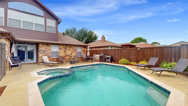 827 Heatherwood Drive, Wylie, TX 75098