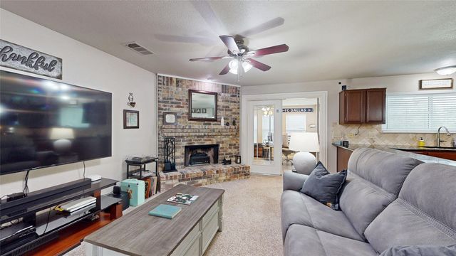 827 Heatherwood Drive, Wylie, TX 75098