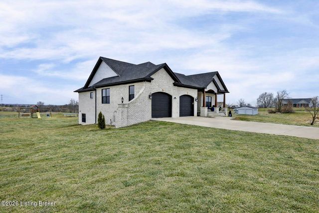11 Governors Crossing, Lancaster, KY 40444