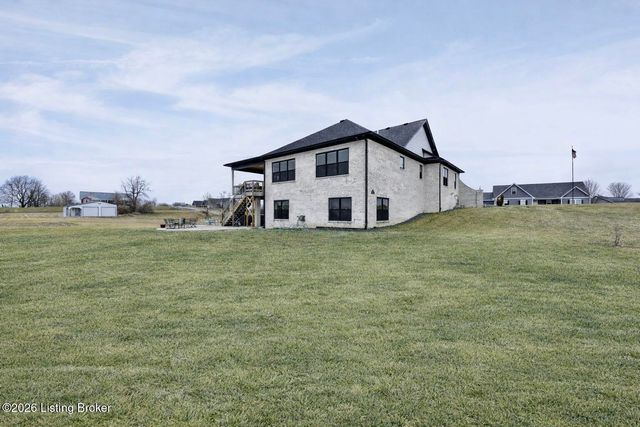 11 Governors Crossing, Lancaster, KY 40444