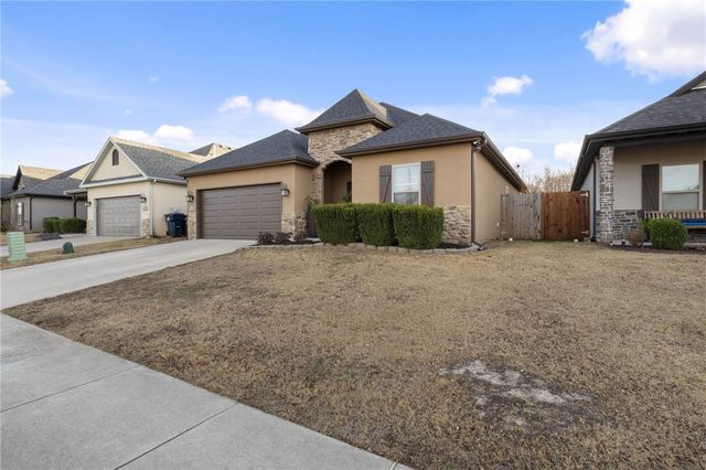 114 Glendale Lane, Rogers, AR 72758