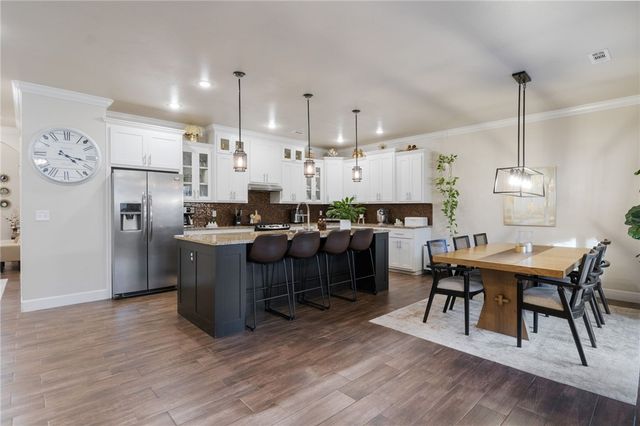 114 Glendale Lane, Rogers, AR 72758