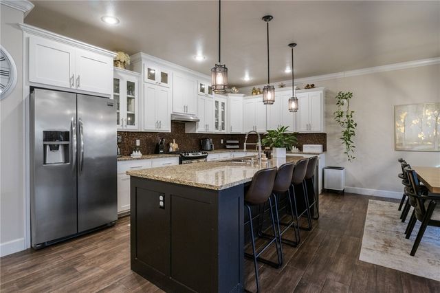 114 Glendale Lane, Rogers, AR 72758