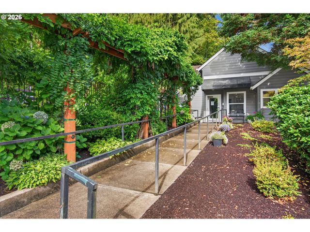 20120 LARKSPUR Ln 79, West Linn, OR 97068