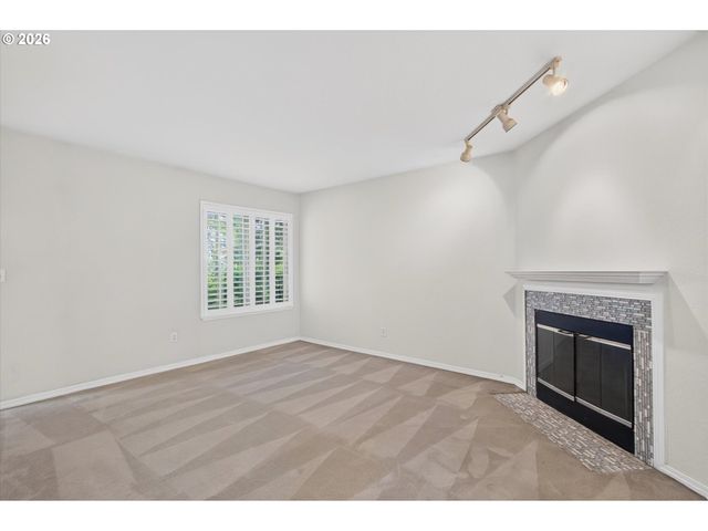 20120 LARKSPUR Ln 79, West Linn, OR 97068