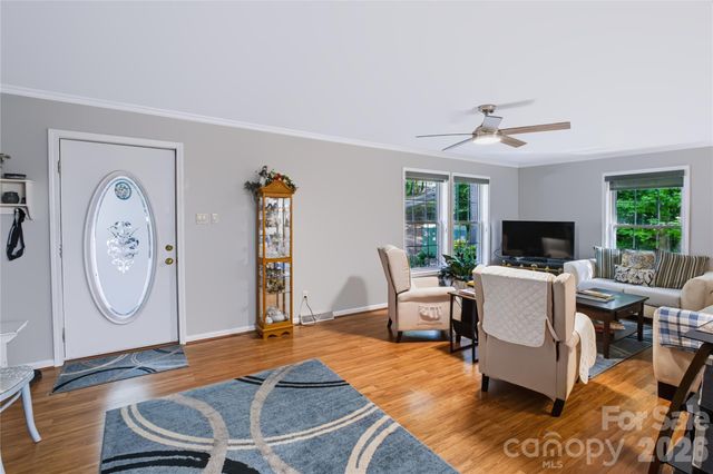 8137 Rowe Street, Catawba, NC 28609