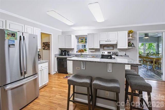 8137 Rowe Street, Catawba, NC 28609