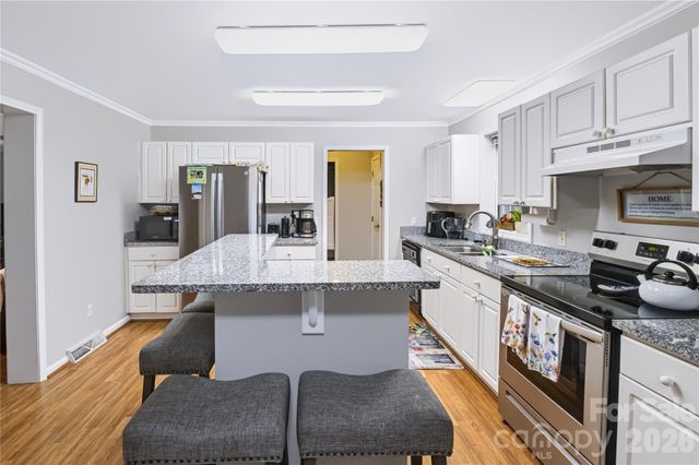 8137 Rowe Street, Catawba, NC 28609