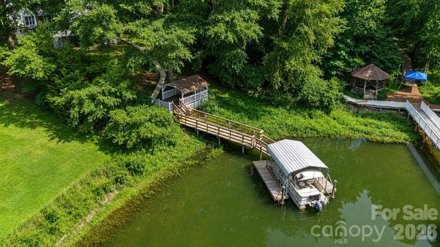 8137 Rowe Street, Catawba, NC 28609