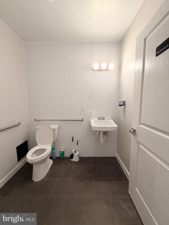 1621 RIDGE AVE #1, Philadelphia, PA 19130 — photo 2