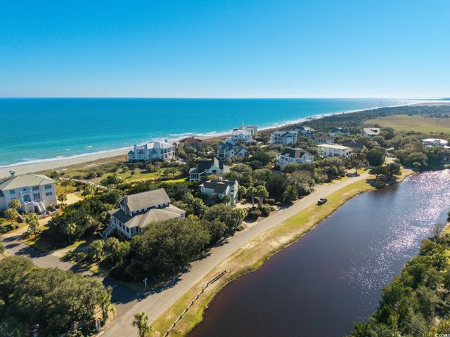 81 Ocean Green Dr., Georgetown, SC 29440