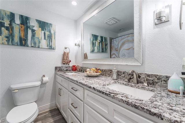 2913 Richwood Circle, Rogers, AR 72756