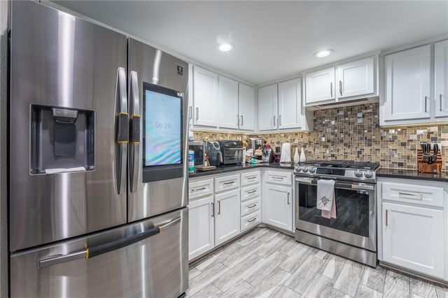 2913 Richwood Circle, Rogers, AR 72756