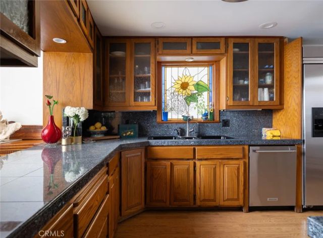 1444 W Bay, Newport Beach, CA 92661