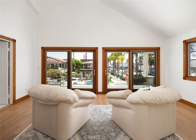 1444 W Bay, Newport Beach, CA 92661