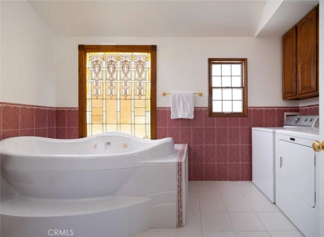 1444 W Bay, Newport Beach, CA 92661