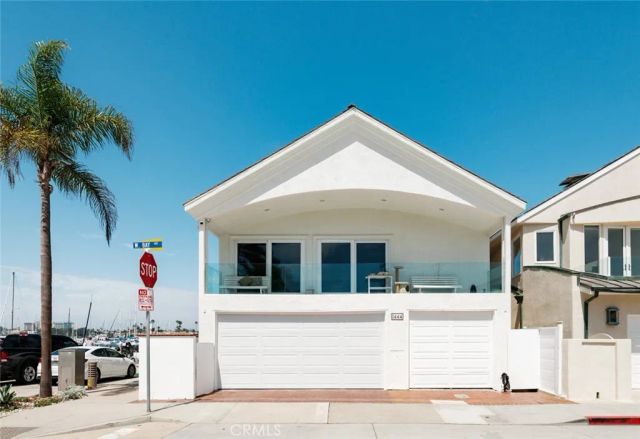 1444 W Bay, Newport Beach, CA 92661