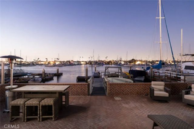 1444 W Bay, Newport Beach, CA 92661