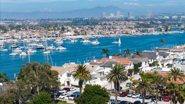 1444 W Bay, Newport Beach, CA 92661