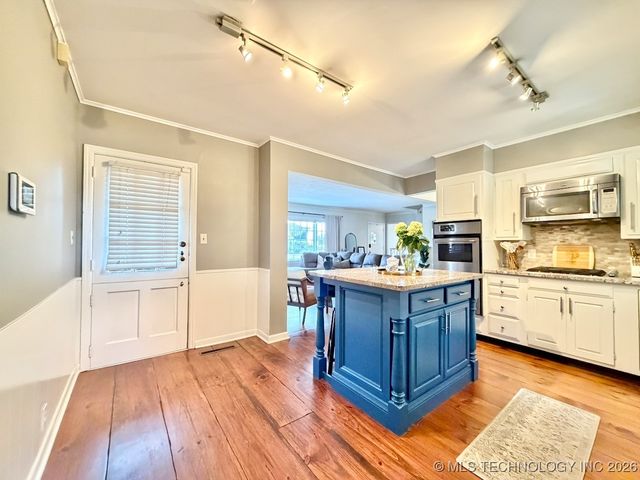 1804 S Delaware Avenue, Tulsa, OK 74104