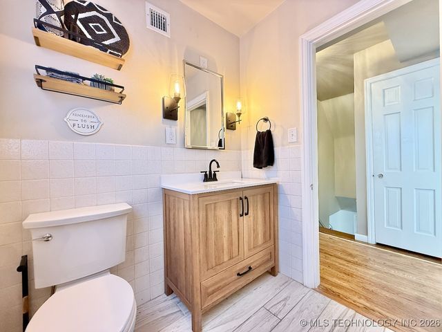 1804 S Delaware Avenue, Tulsa, OK 74104