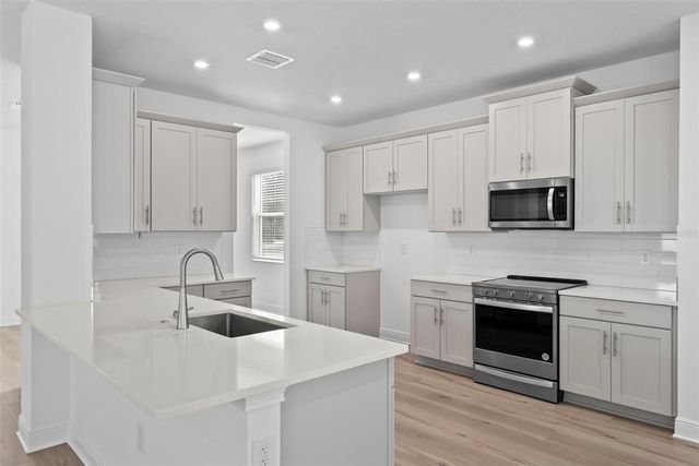 6216 29TH STREET N, St Petersburg, FL 33702