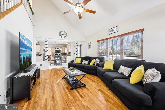 3000 LONG WAY, Easton, PA 18040