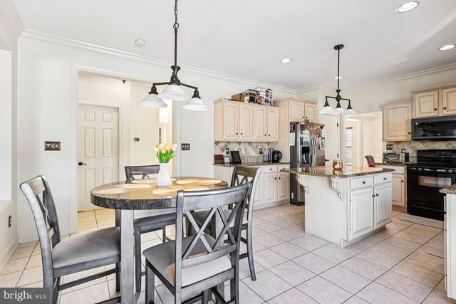 3000 LONG WAY, Easton, PA 18040