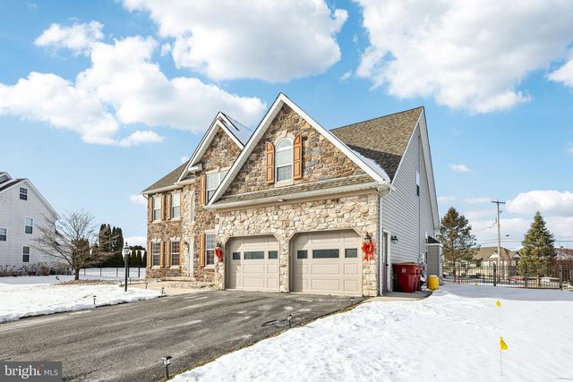 3000 LONG WAY, Easton, PA 18040