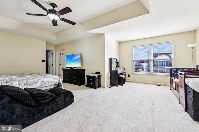 3000 LONG WAY, Easton, PA 18040