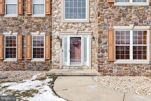 3000 LONG WAY, Easton, PA 18040