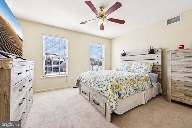 3000 LONG WAY, Easton, PA 18040