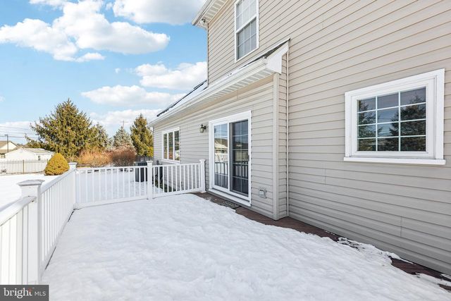 3000 LONG WAY, Easton, PA 18040