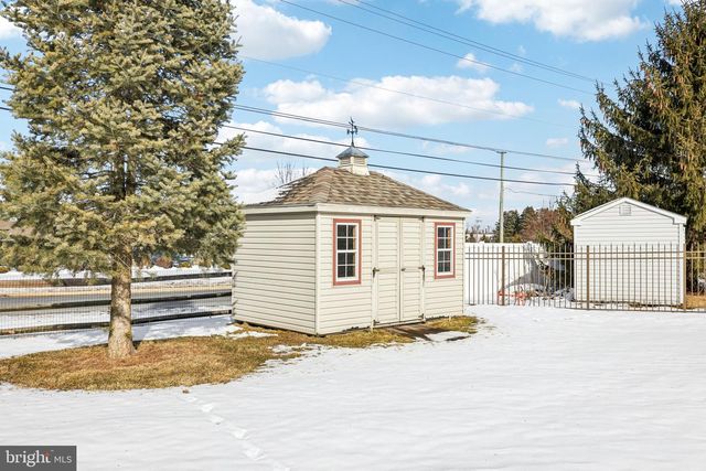 3000 LONG WAY, Easton, PA 18040