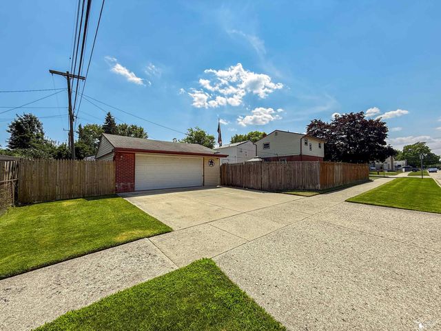 7809 Campbell Street, Taylor, MI 48180