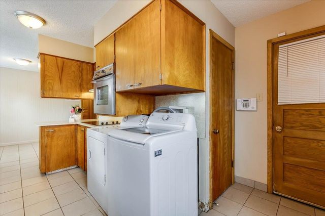 2834 S Laura St, Wichita, KS 67216