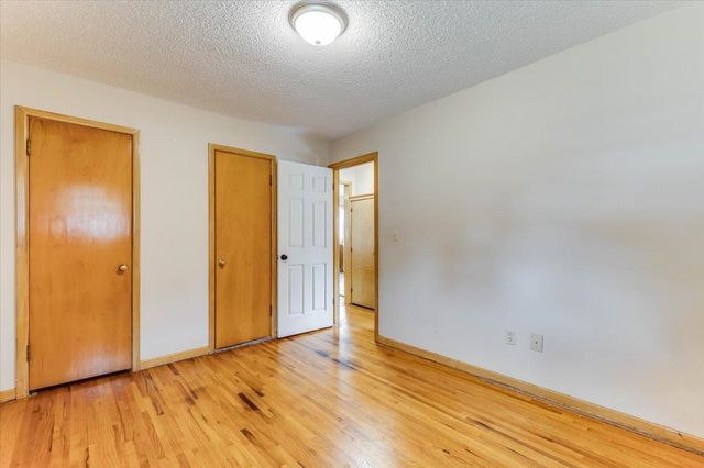 2834 S Laura St, Wichita, KS 67216