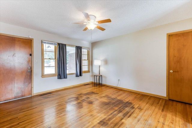2834 S Laura St, Wichita, KS 67216