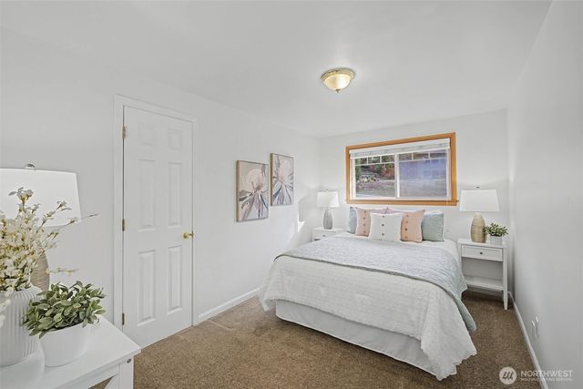 18519 Kenlake Place NE, Kenmore, WA 98028