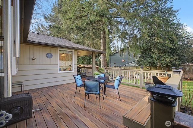 18519 Kenlake Place NE, Kenmore, WA 98028
